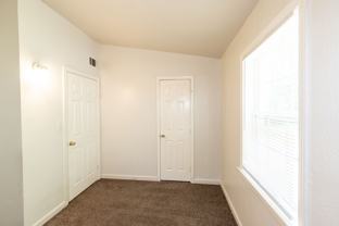 2811 E 40th Pl N - Photo 1 of 1