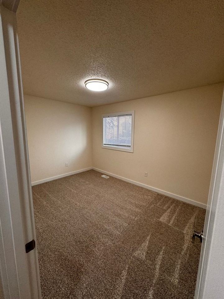 281 Skyhaven Cir - Photo 6 of 15