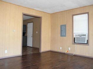 307 N Golden Ave - Photo 2 of 12