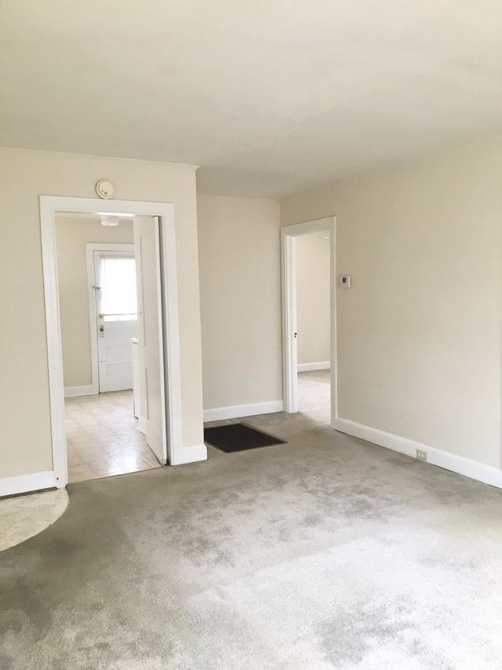 3234 Bagnal Dr - Photo 3 of 13