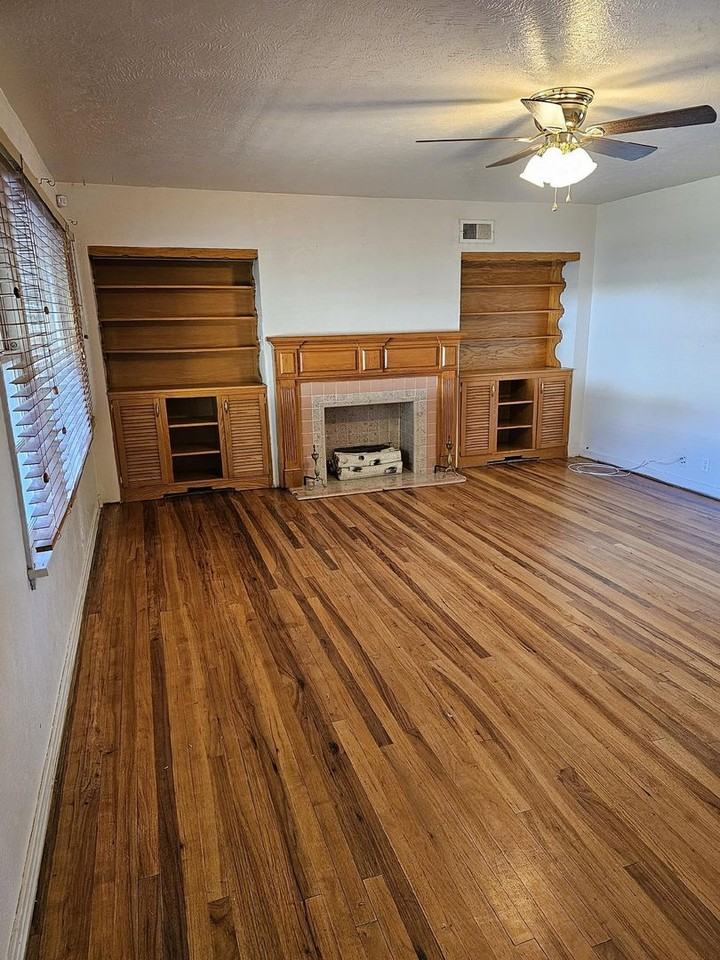 2605 Gidding St - Photo 2 of 18