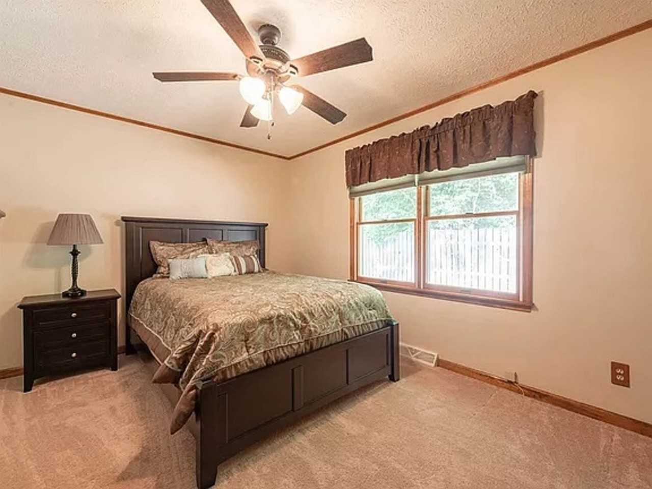 1619 S Troy Ct - Photo 4 of 10