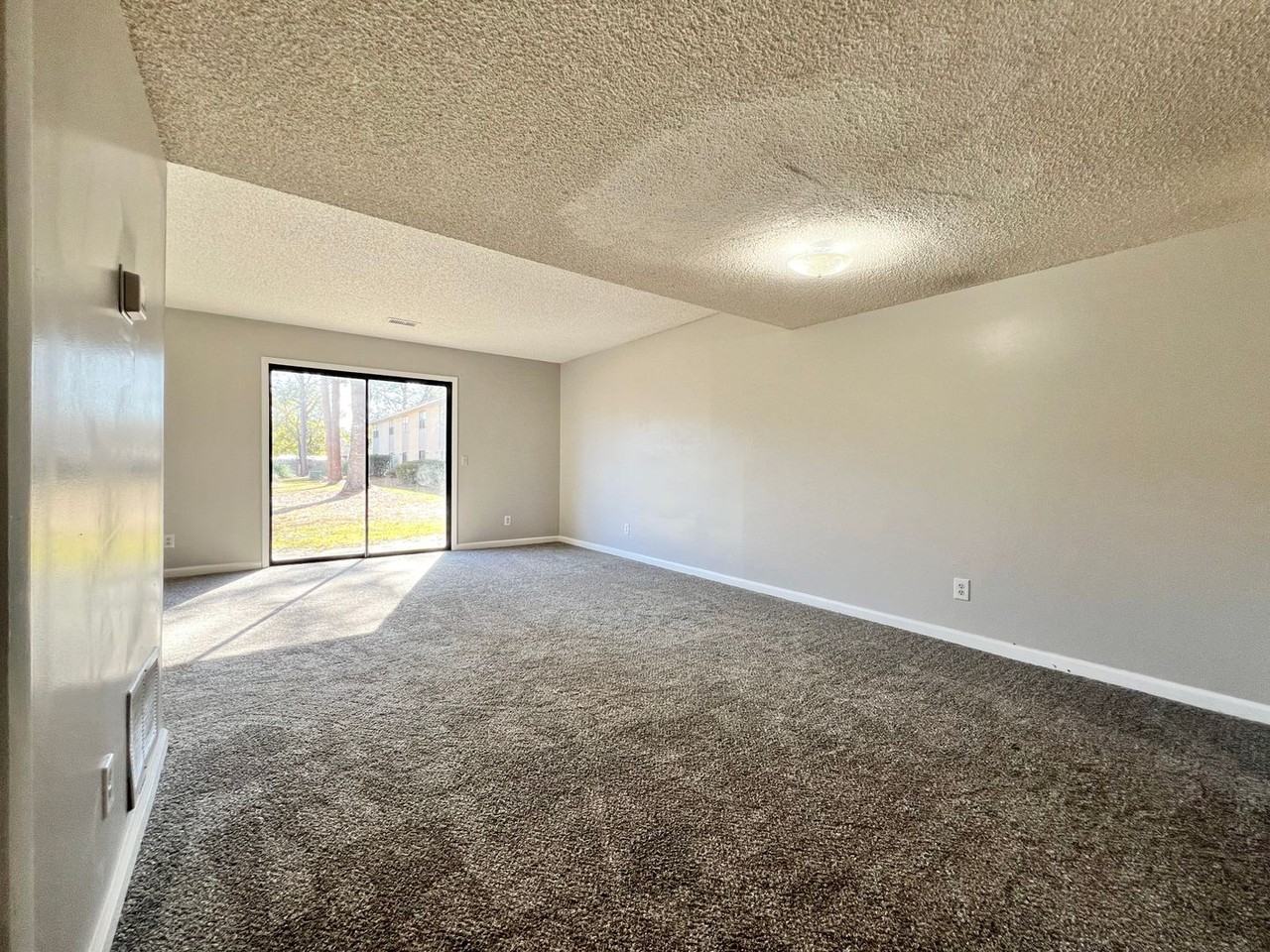 901 Olmstead Dr #38E - Photo 4 of 27