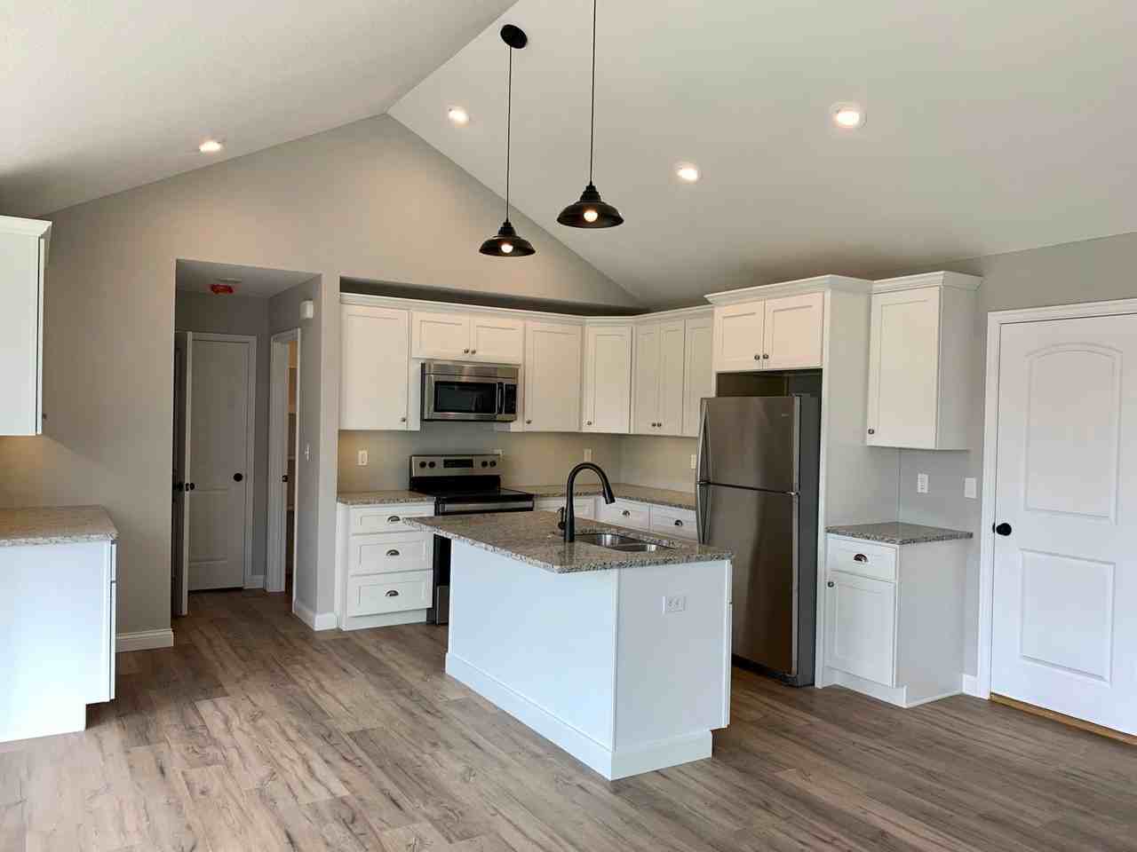3444 Barcus Ct - Photo 3 of 12