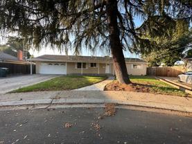208 Bruce Ct - Photo 1 of 1