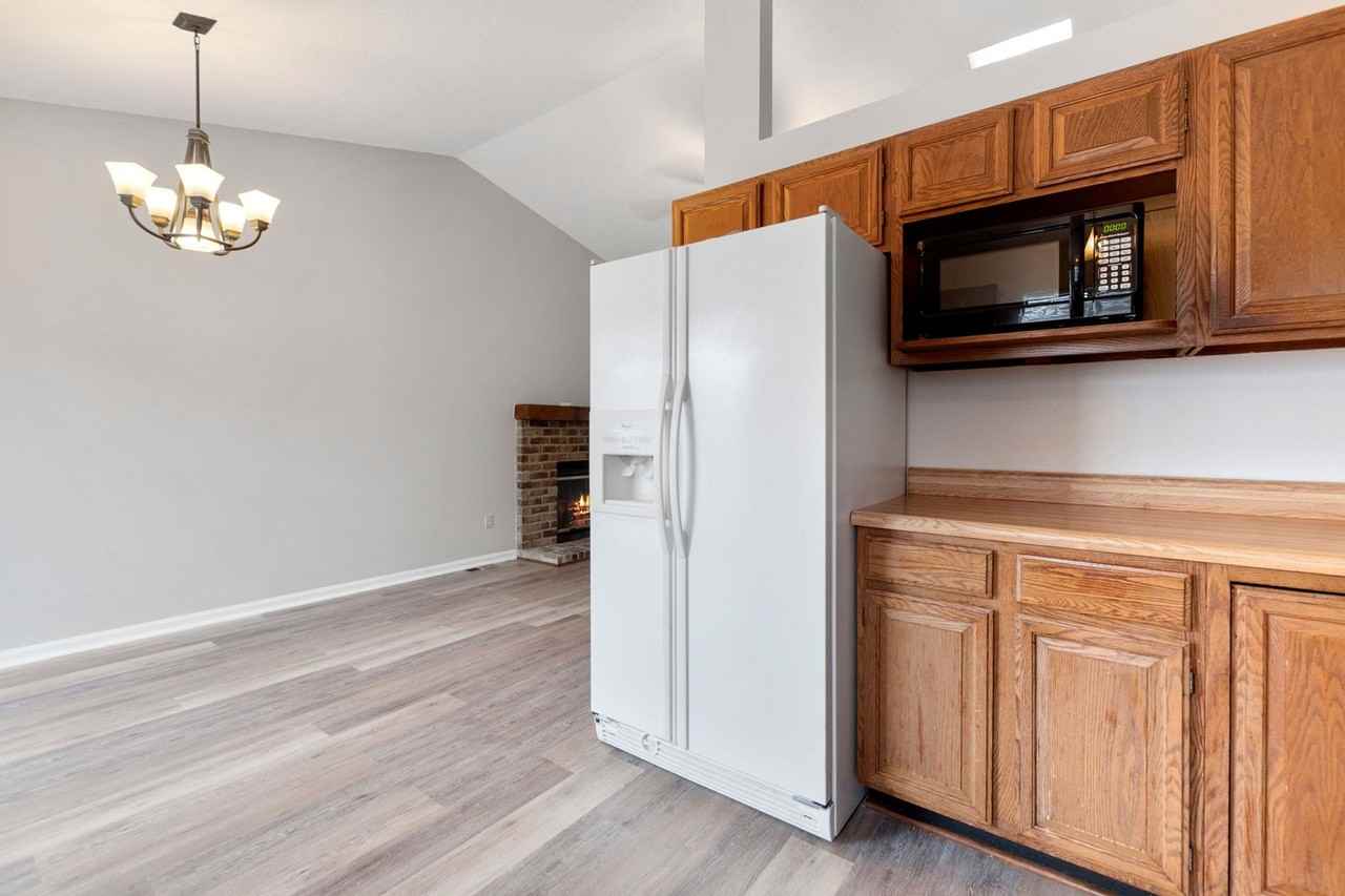 7319 E 32nd Ct N - Photo 2 of 26