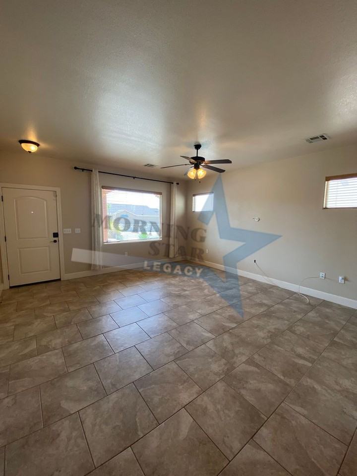 1713 Ava Ave - Photo 7 of 32