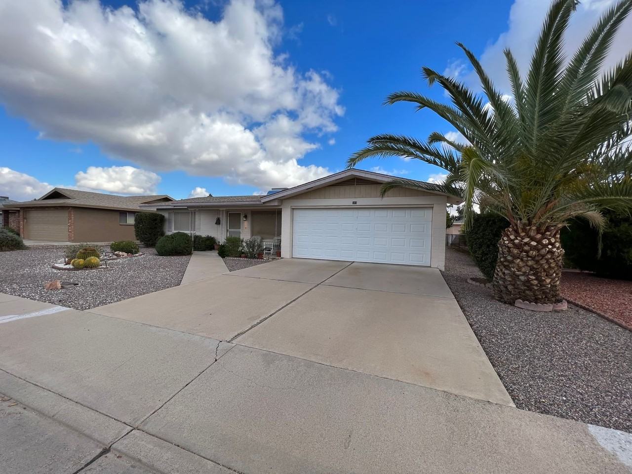 545 S Roanoke - Photo 2 of 25