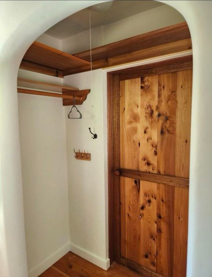 601 E Tacoma Ave - Photo 2 of 16