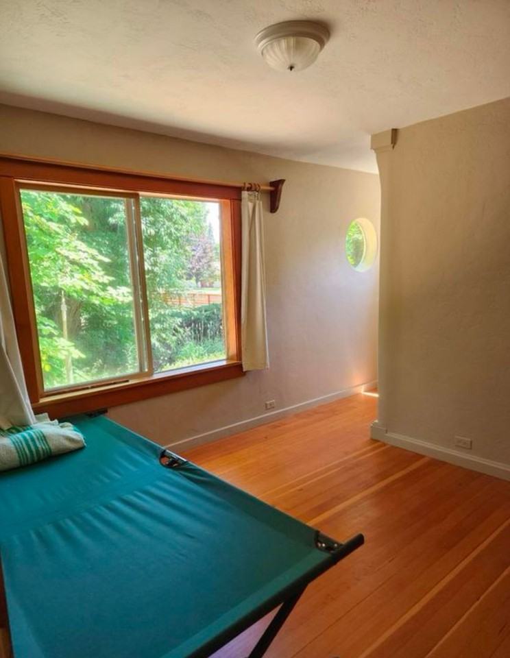 601 E Tacoma Ave - Photo 3 of 16