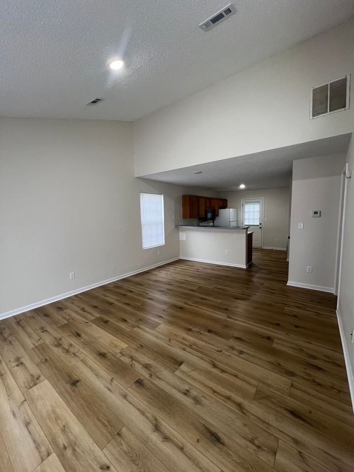 1908 Arlene Dr - Photo 2 of 18