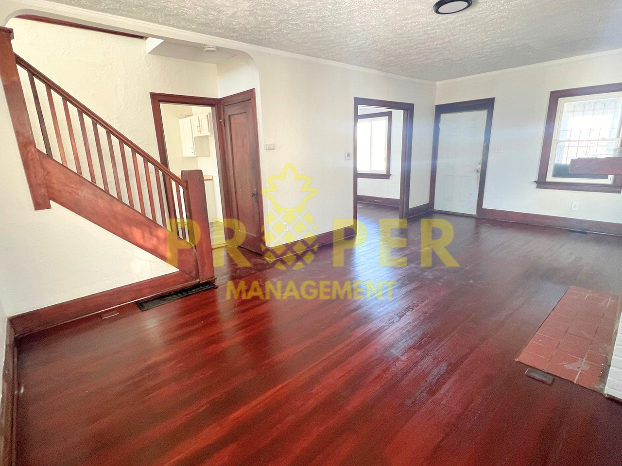 2118 Malvern Ave - Photo 3 of 12