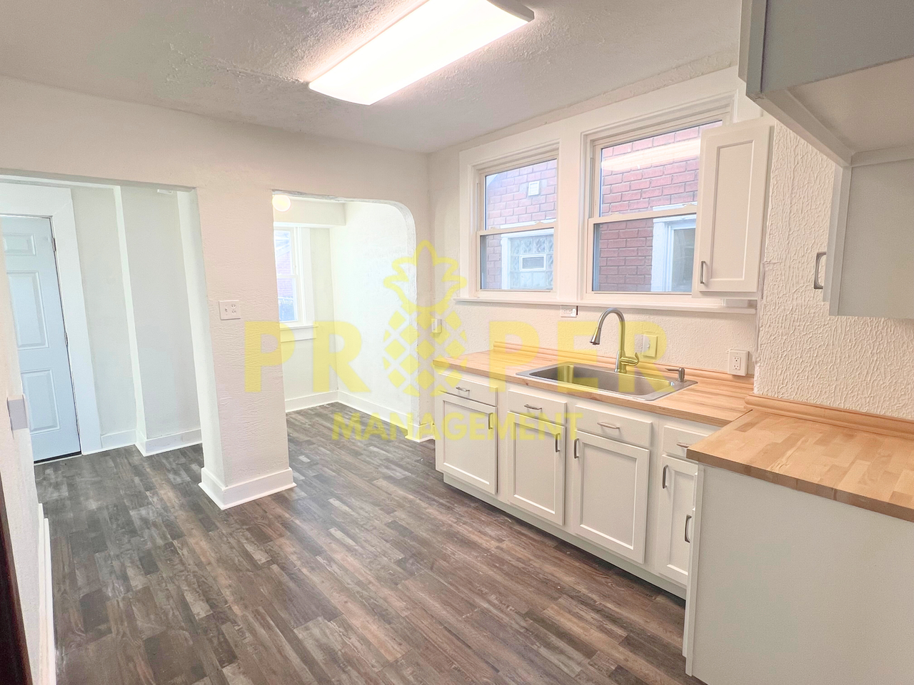 2118 Malvern Ave - Photo 6 of 12