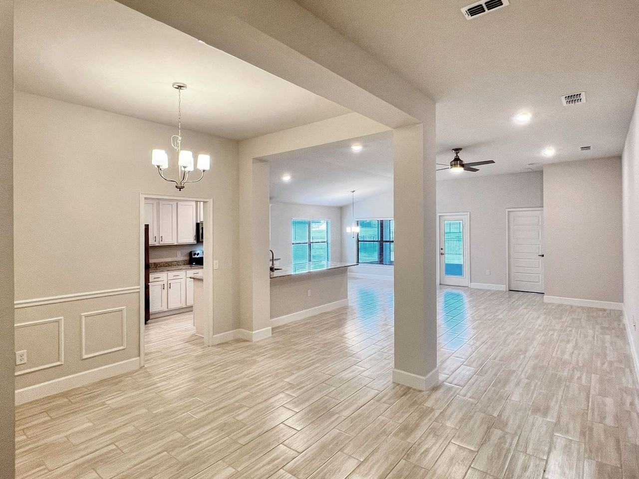 5080 Tennessee Lake Dr - Photo 2 of 24