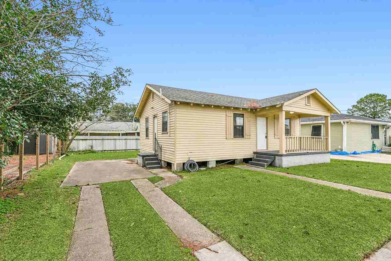 2104 Mumphrey Rd - Photo 2 of 12