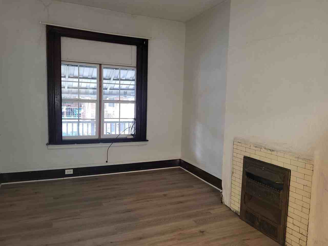 356 Ophelia St - Photo 2 of 20