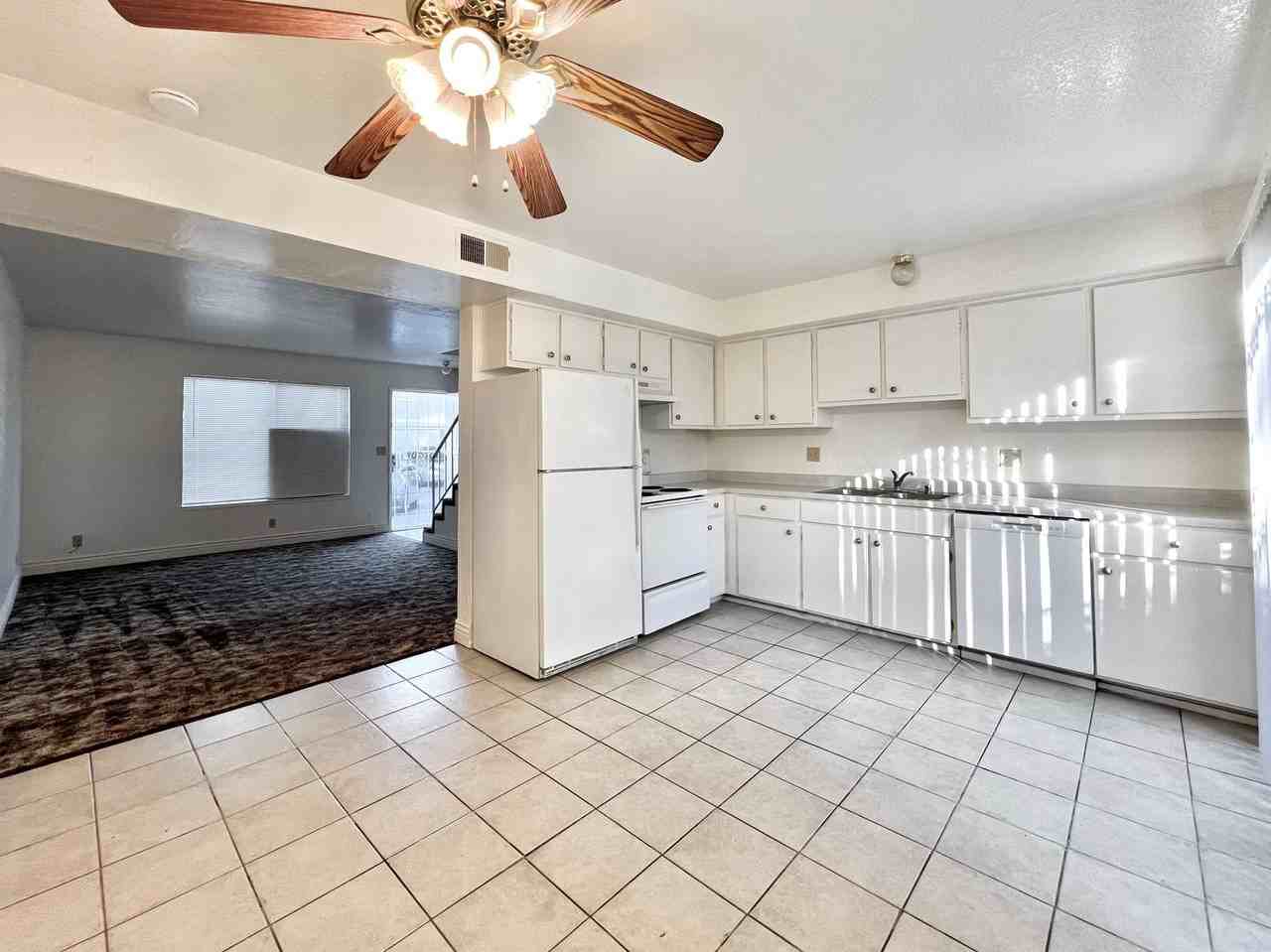 805 South St #9 - Photo 3 of 14