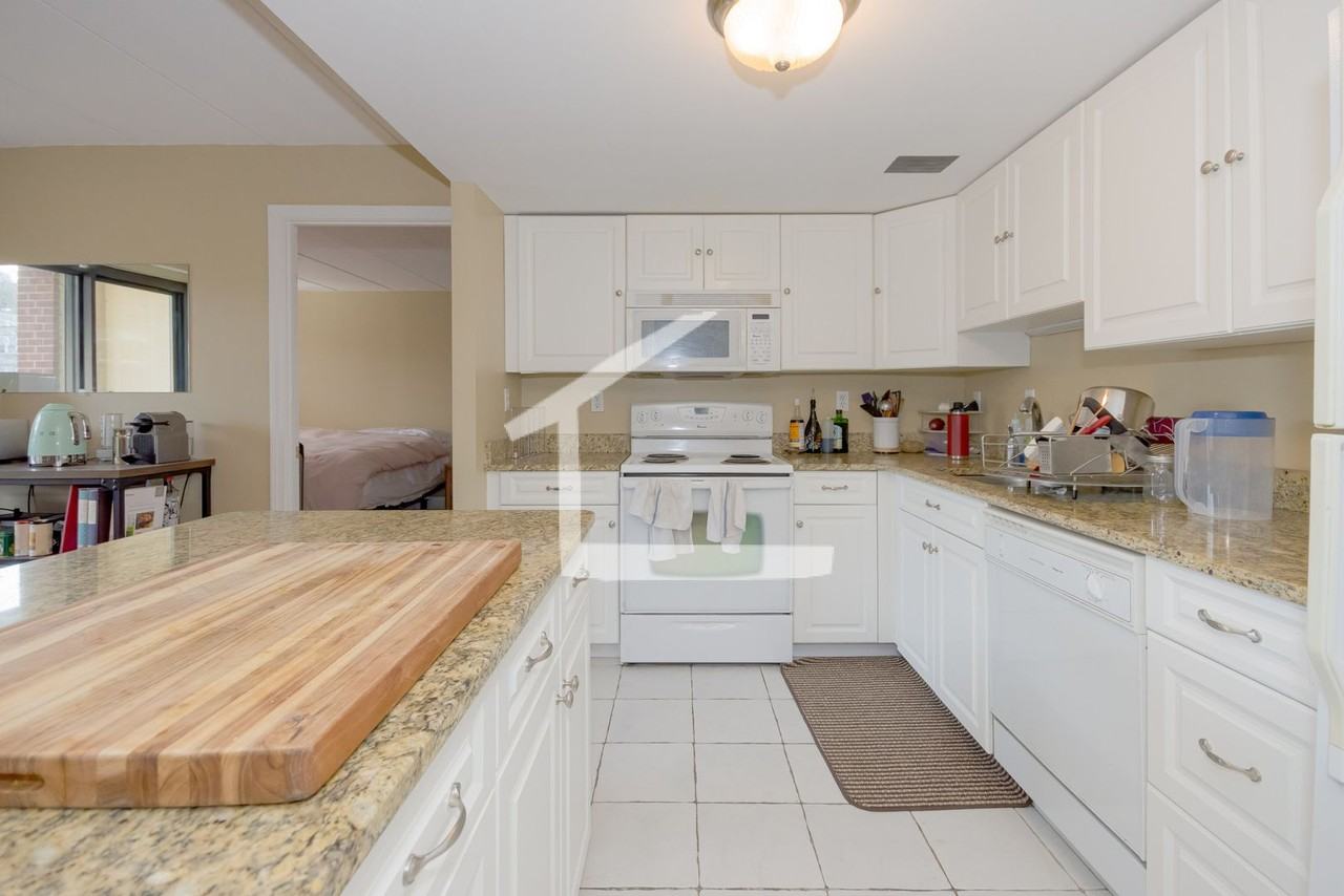 89 Brainerd Rd - Photo 2 of 10