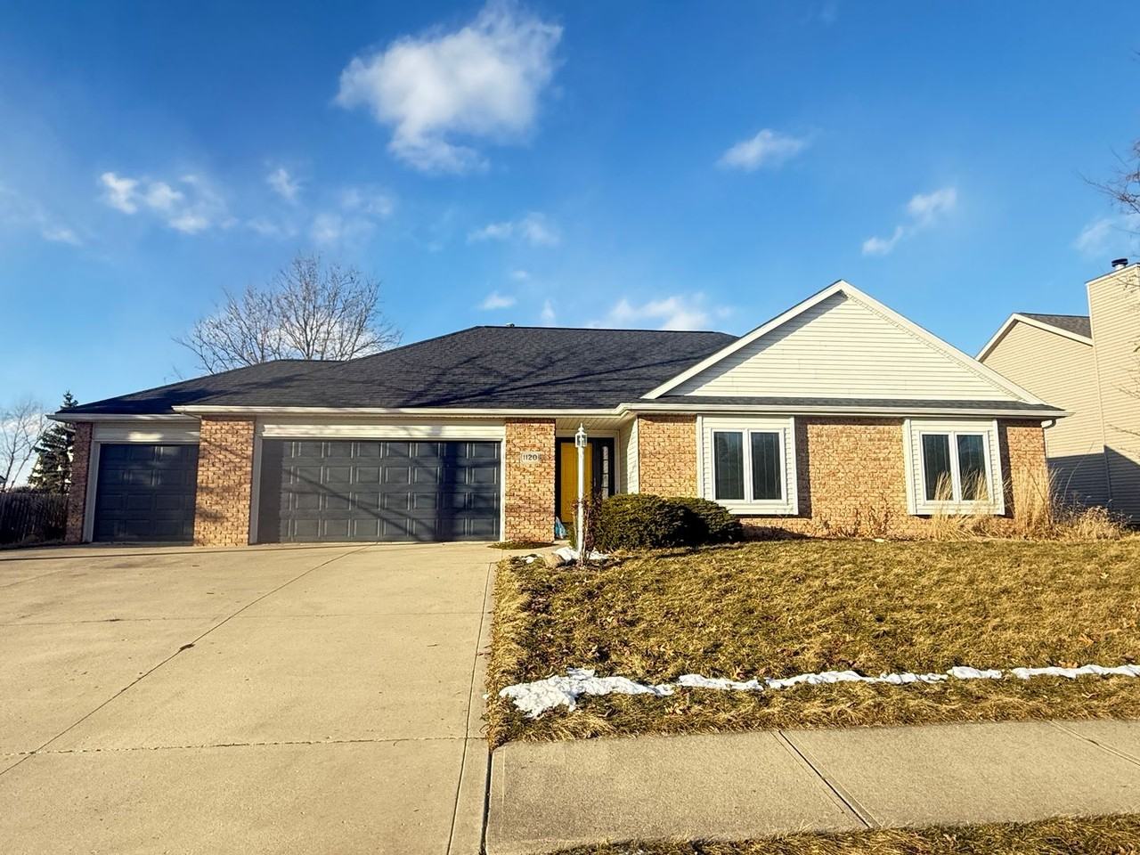 1120 Winnsboro Pass - Photo 2 of 28