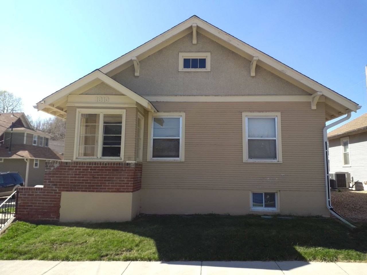 1010 Cranford Pl - Photo 2 of 23