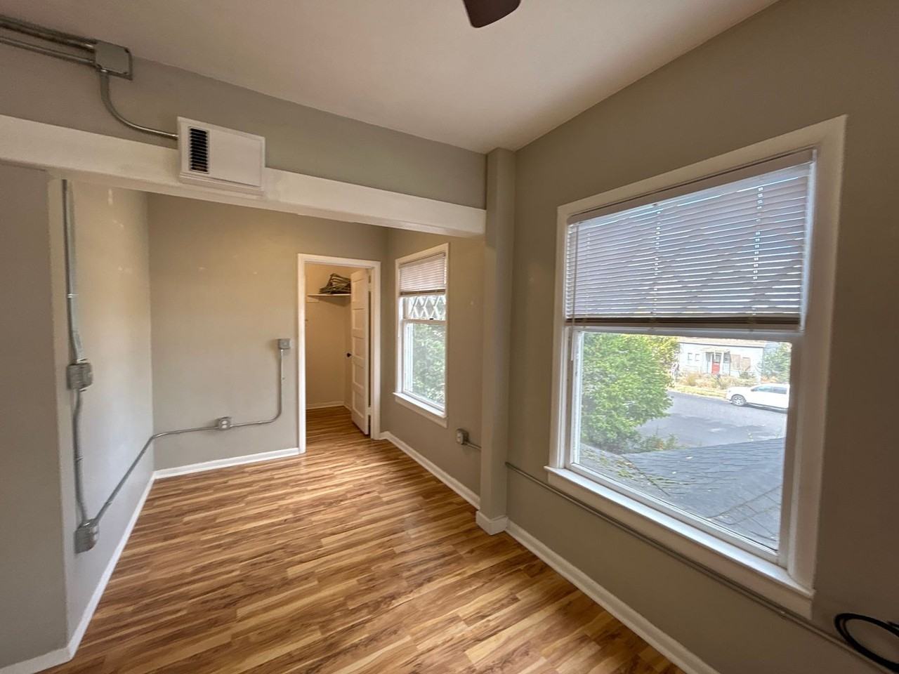 330 W 1st St #3 - Photo 4 of 15