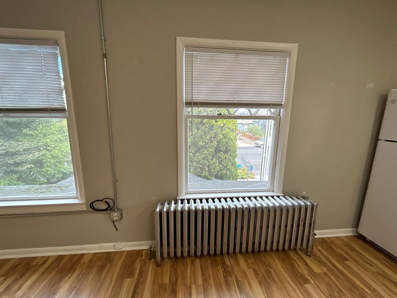 330 W 1st St #3 - Photo 6 of 15