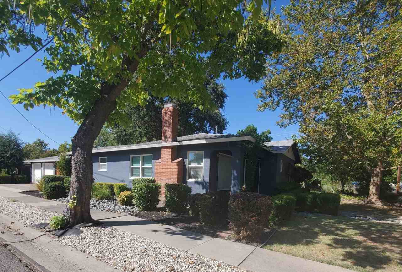 2166 Garden Ave - Photo 2 of 35