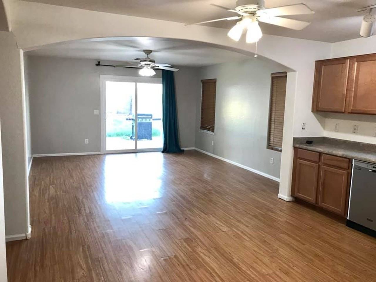 1695 E Daniella Dr - Photo 6 of 18