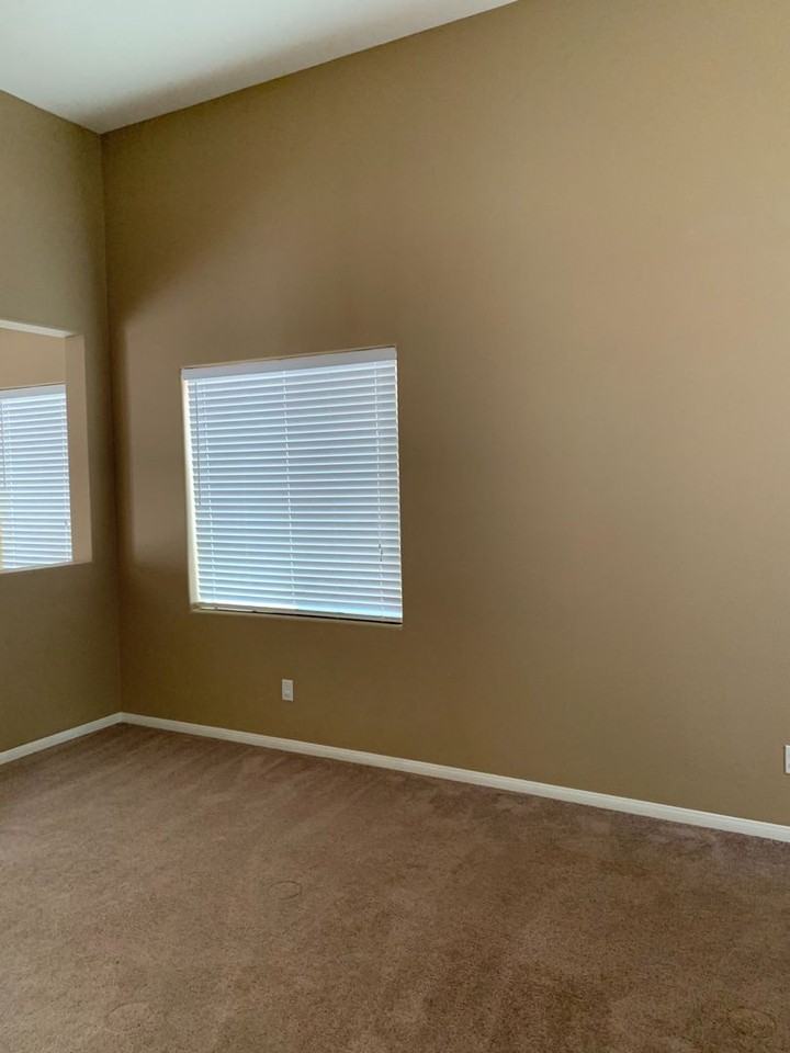 4929 Sevier Desert St - Photo 4 of 15