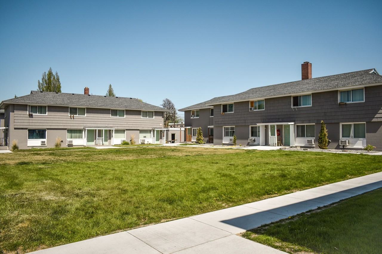 Sun Basin Apartments - Photo 2 of 4