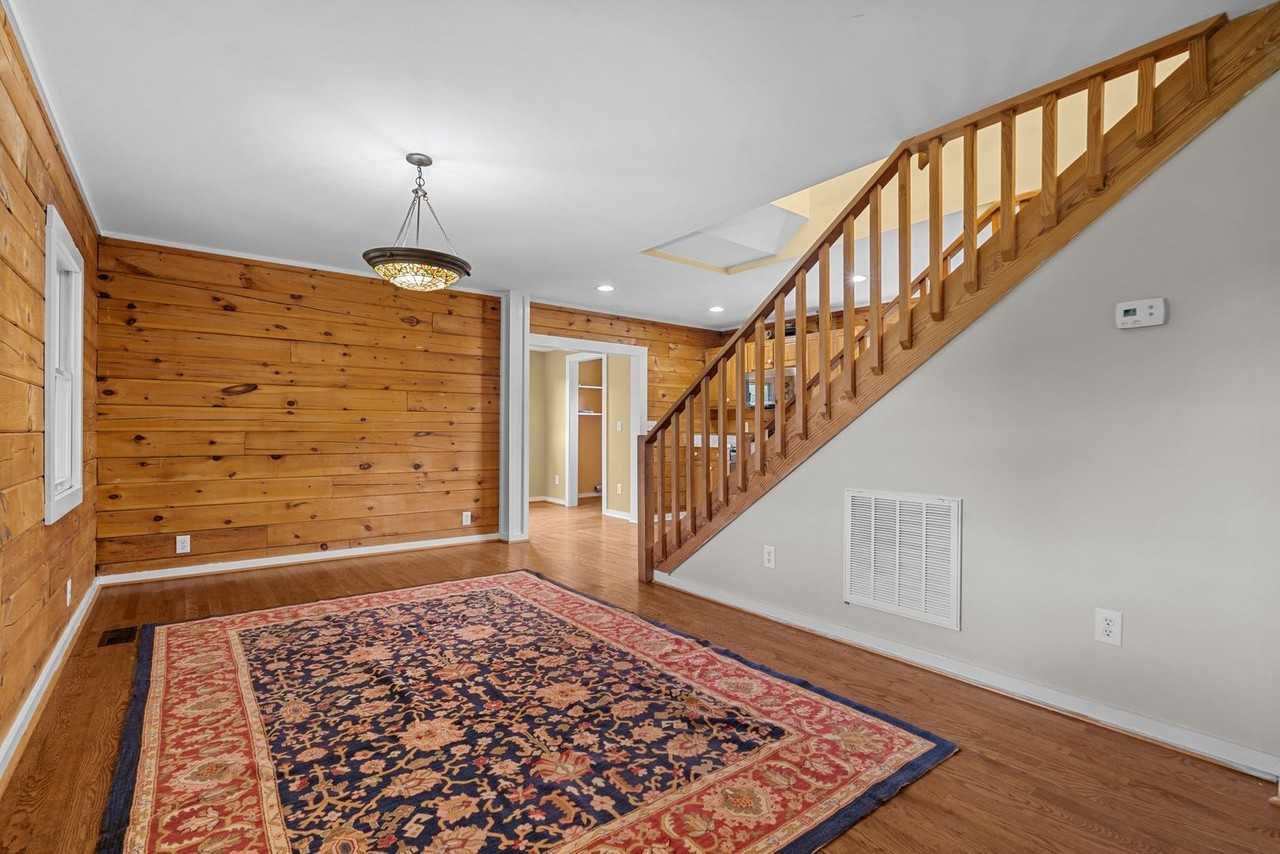 65 Birdhouse Ln - Photo 5 of 34