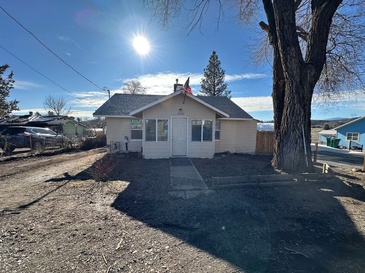 4666 Balsam Dr - Photo 2 of 15
