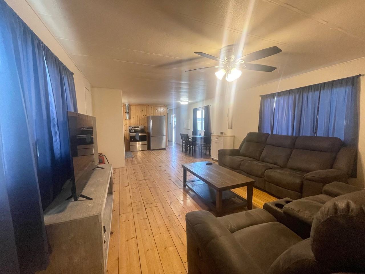 3152 N Kings Hwy W - Photo 3 of 12