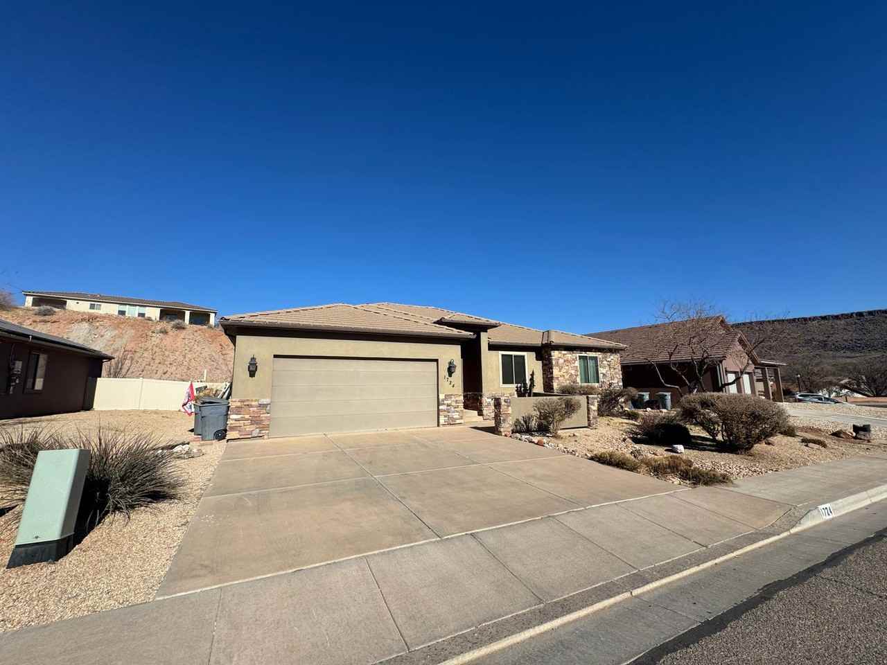 1724 W 680 S - Photo 3 of 28