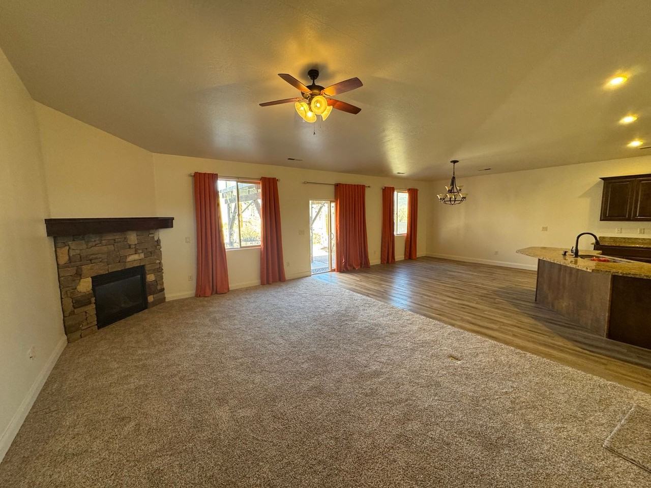 1724 W 680 S - Photo 5 of 28