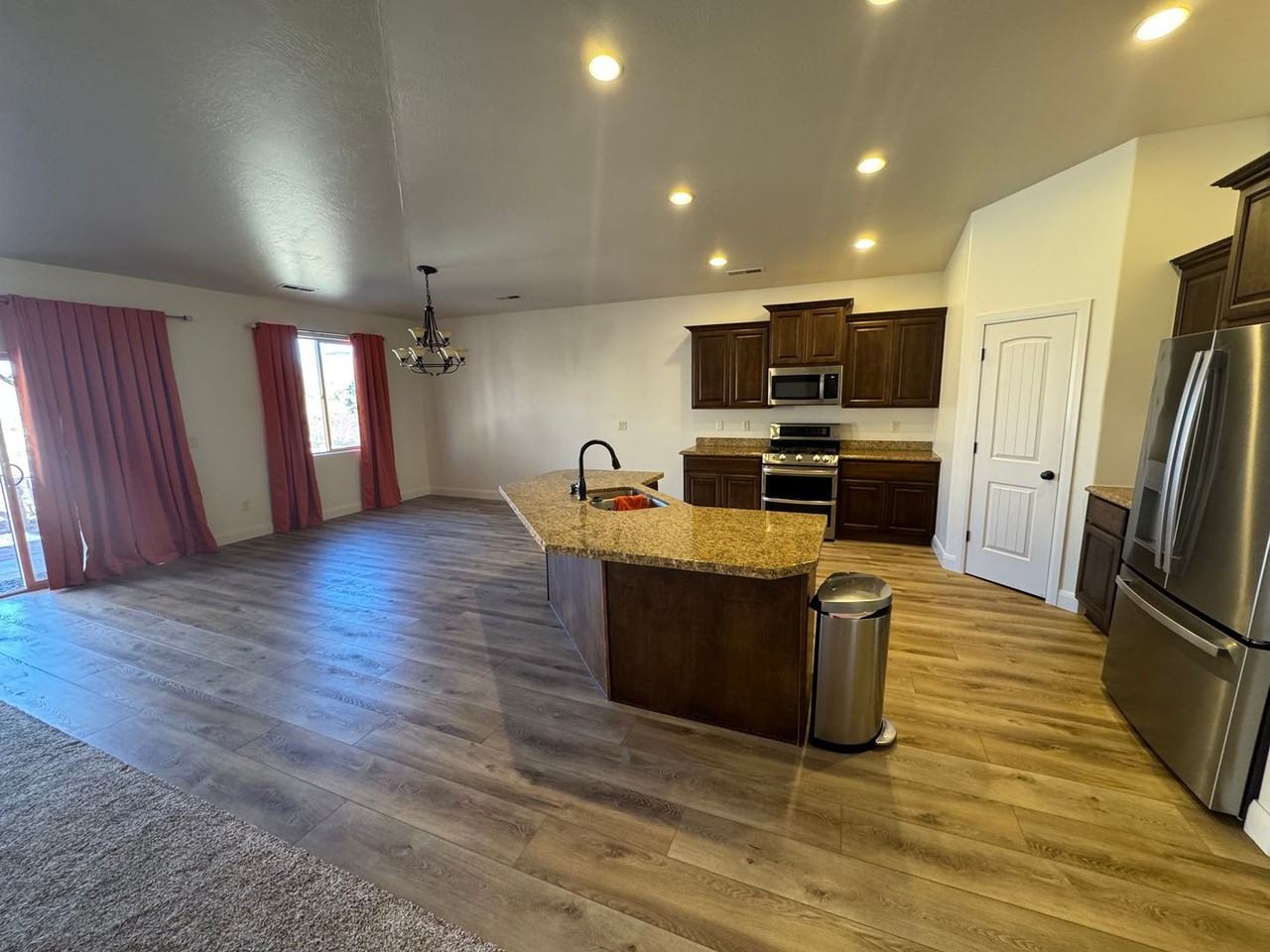 1724 W 680 S - Photo 6 of 28