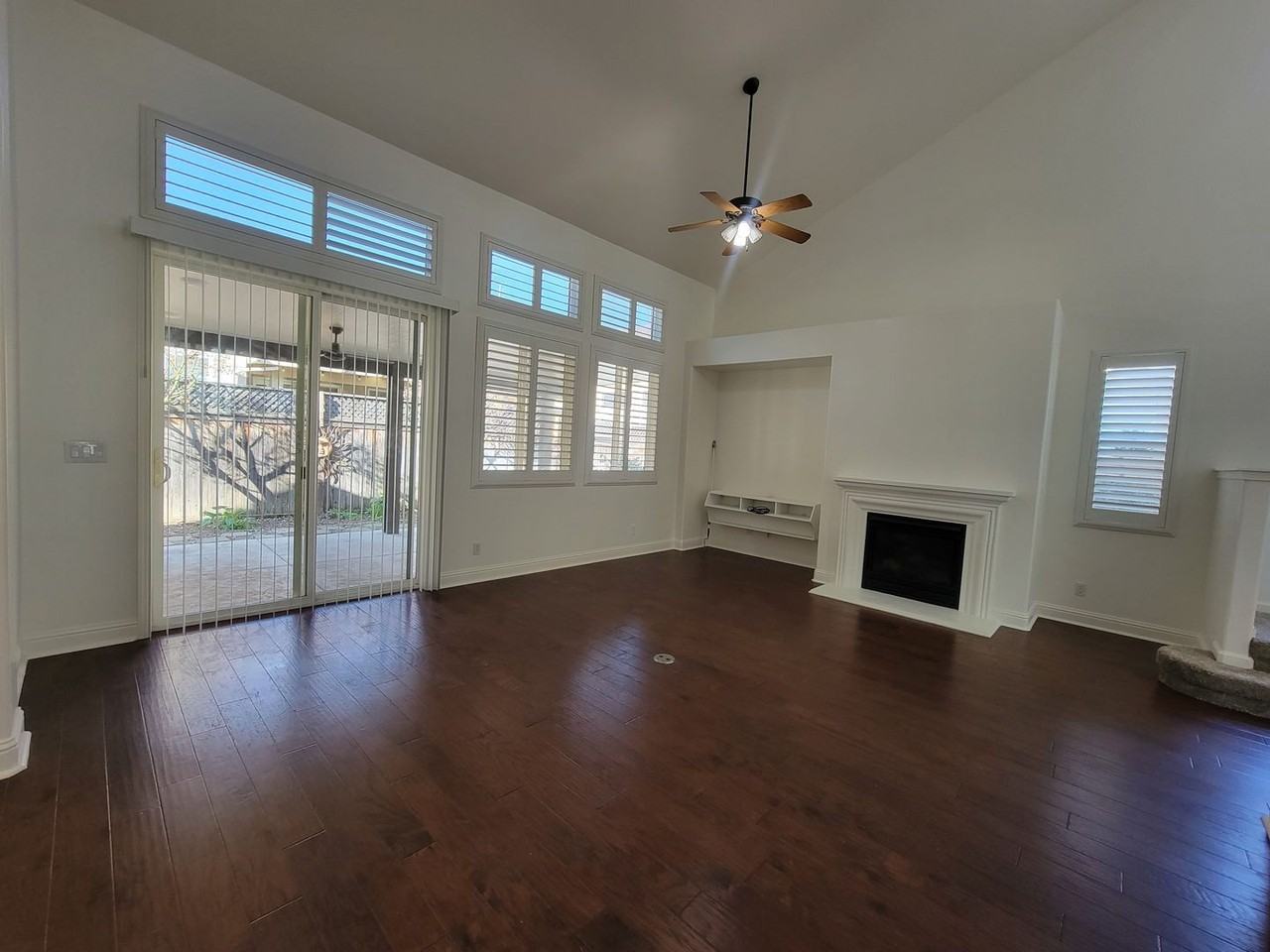 1537 N Pisa St - Photo 6 of 24