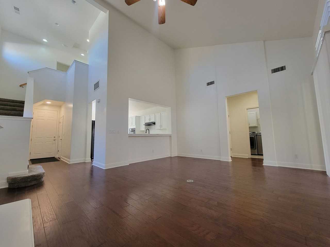 1537 N Pisa St - Photo 7 of 24