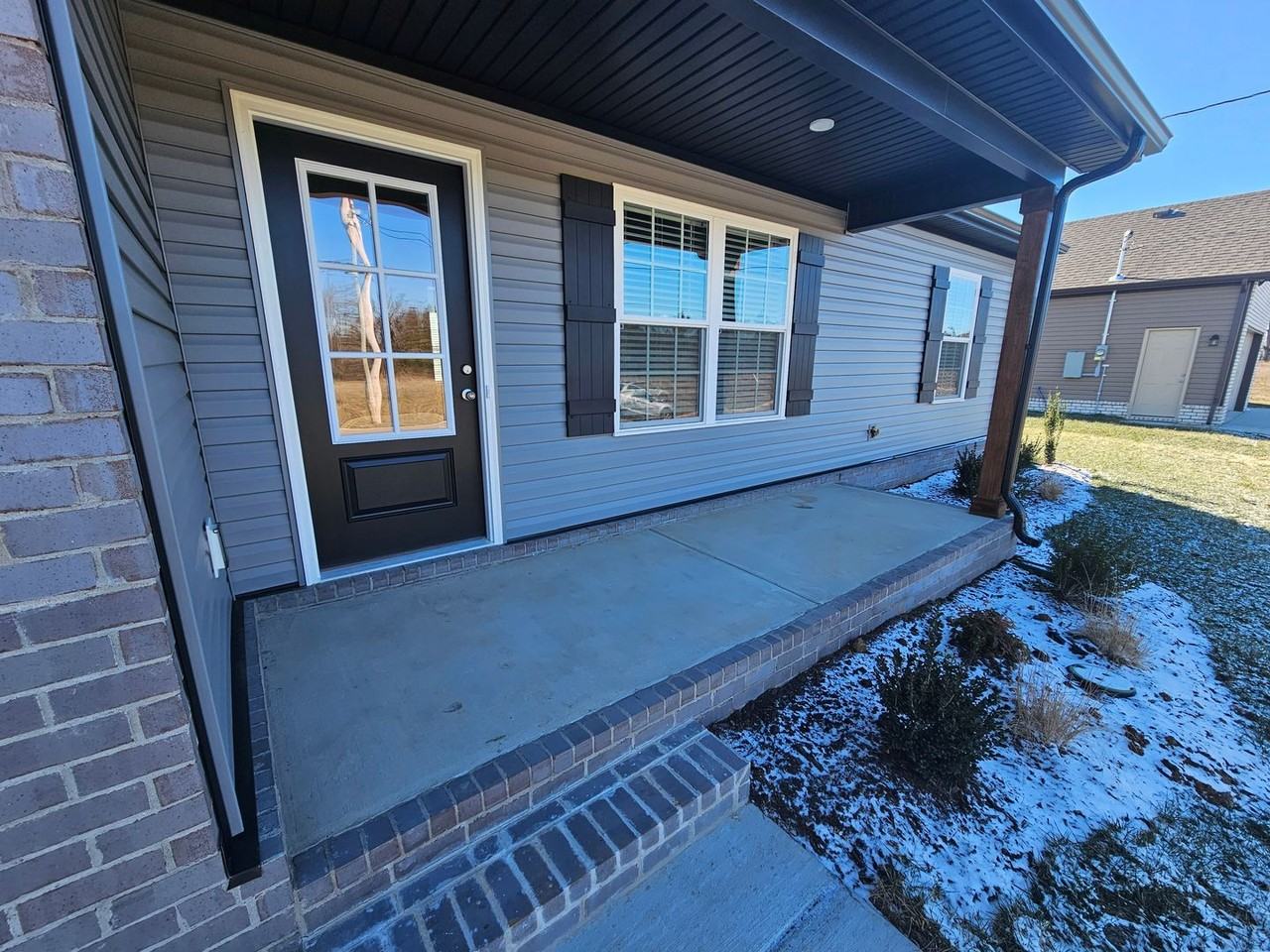 117 Hidden Cir - Photo 2 of 19