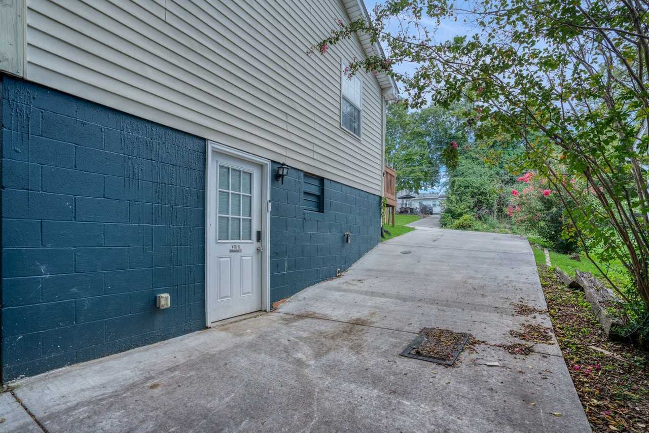 408 Martin St - Photo 7 of 50