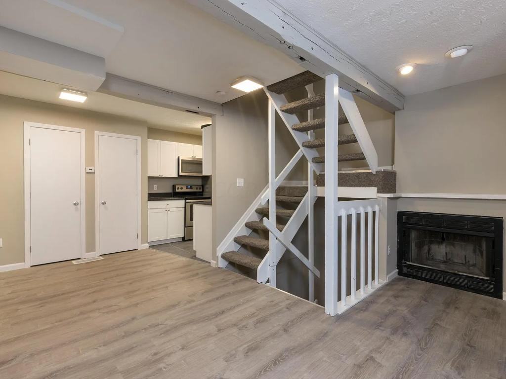 93 W 9th Ave - Photo 7 of 24