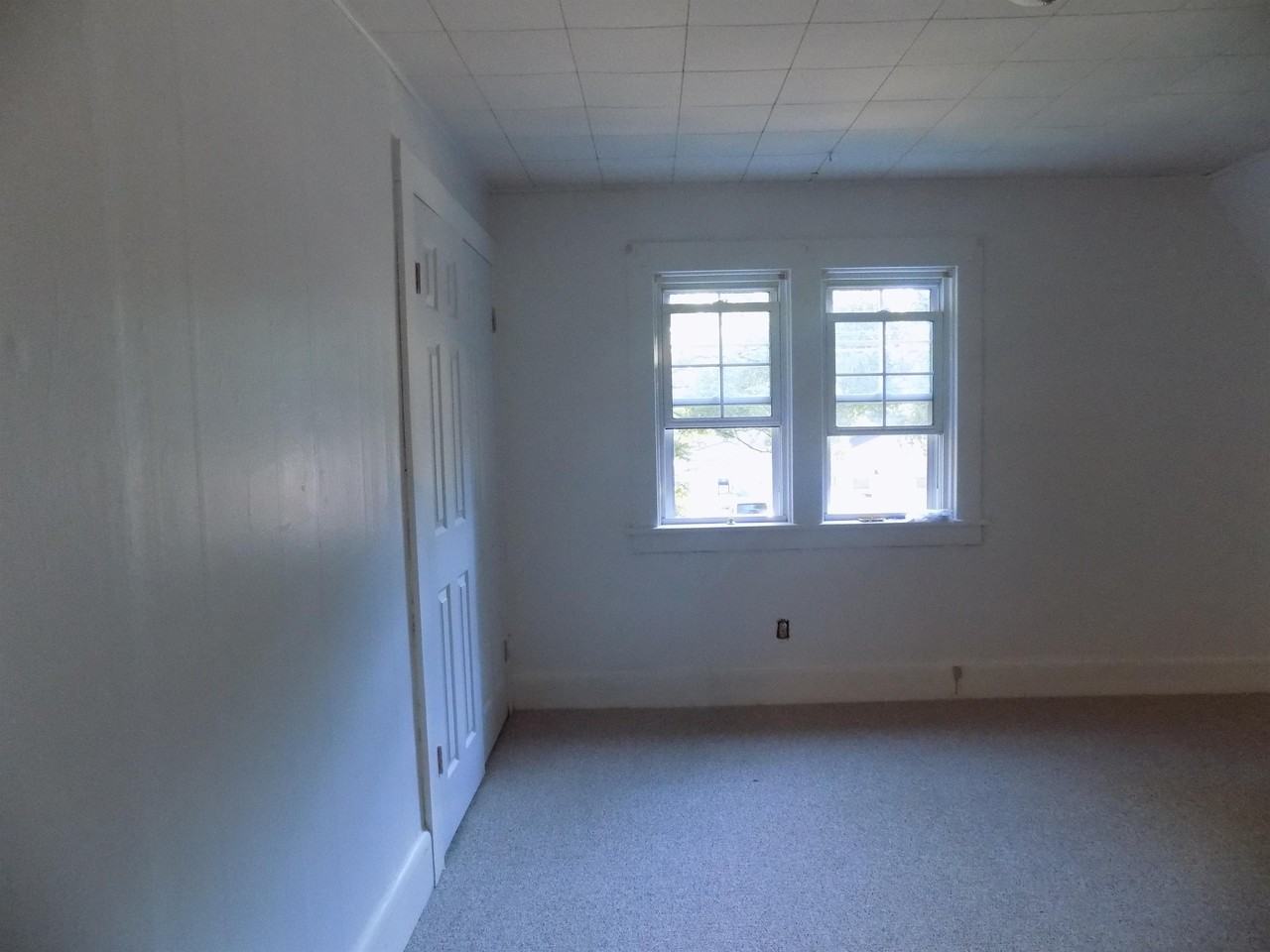 610 E North St - Photo 2 of 15