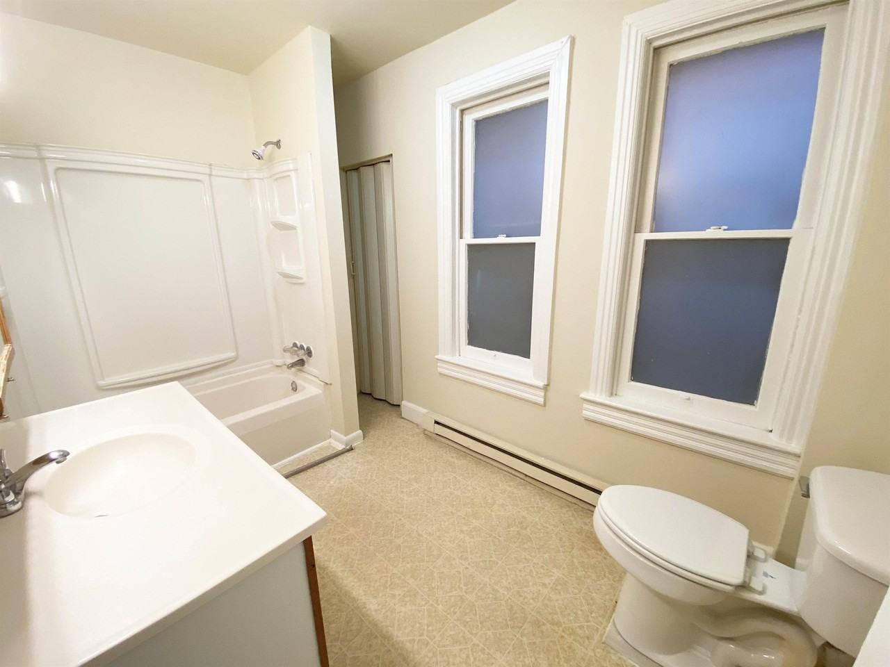 236 N Raleigh St - Photo 3 of 15