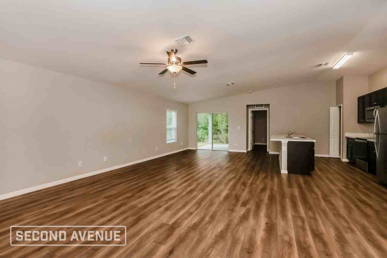 736 Barcia St E - Photo 6 of 27