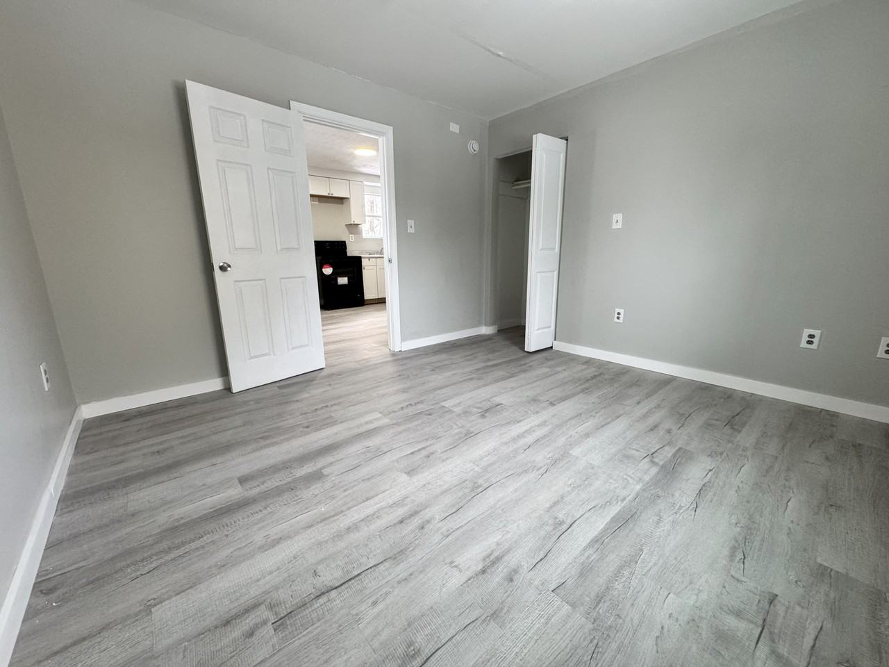 65 Beech St #2 - Photo 5 of 9