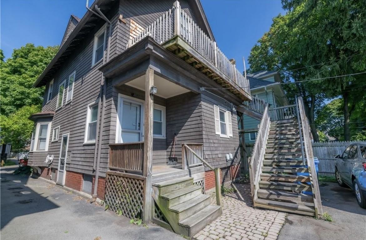 32 Cornell St #B - Photo 2 of 15