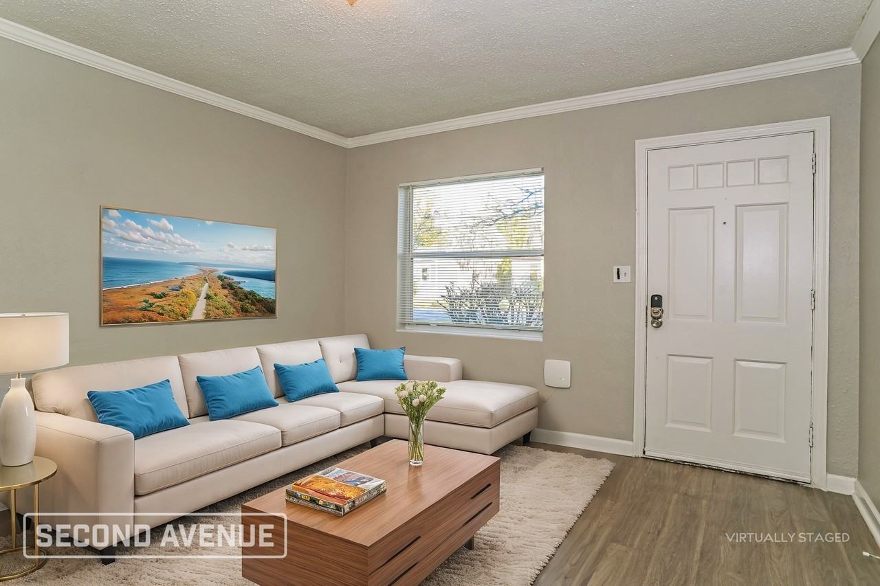 4512 Blount Ave - Photo 2 of 27