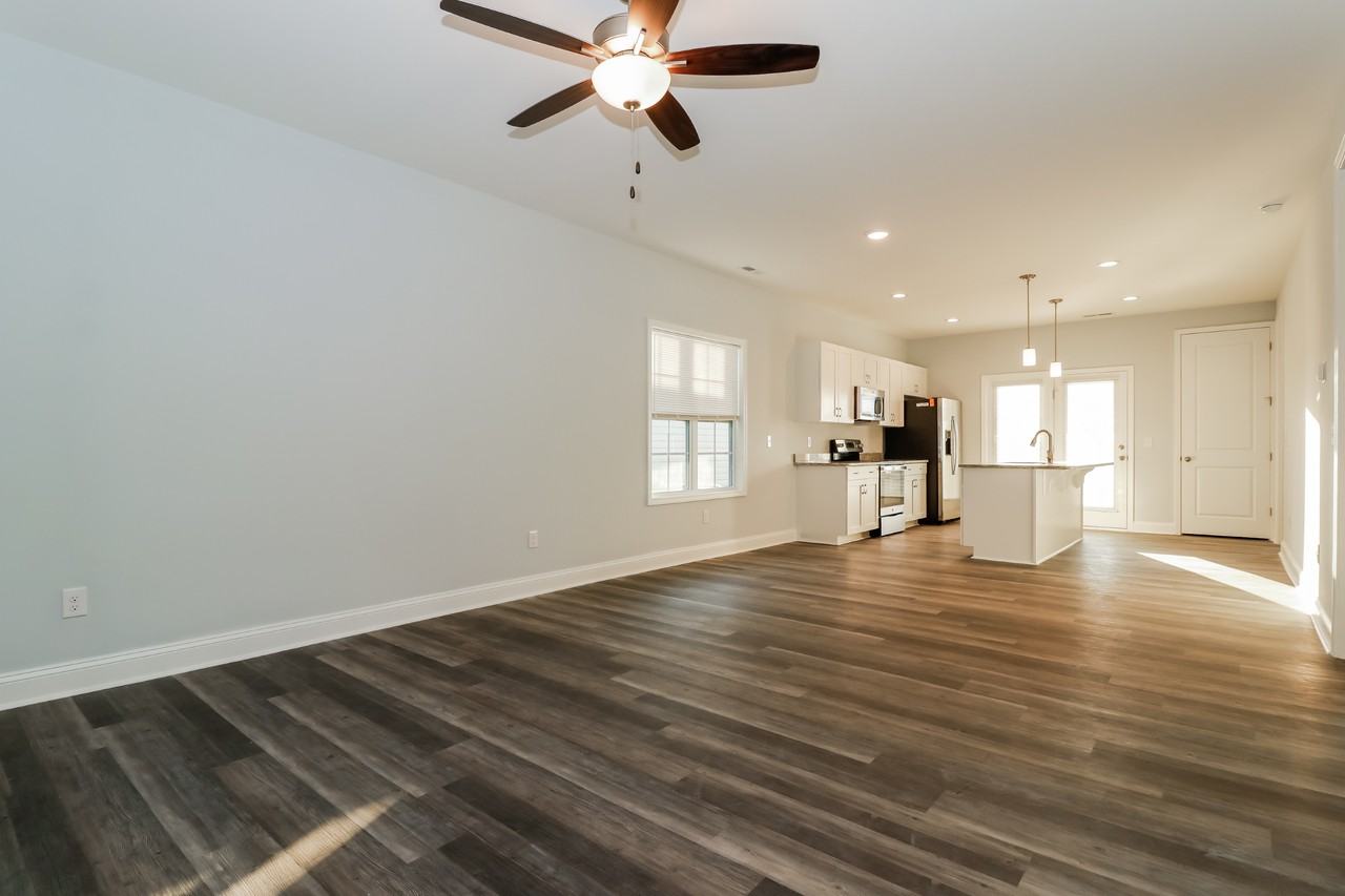 57 Highland Forest Cir Unit 2 - Photo 3 of 23