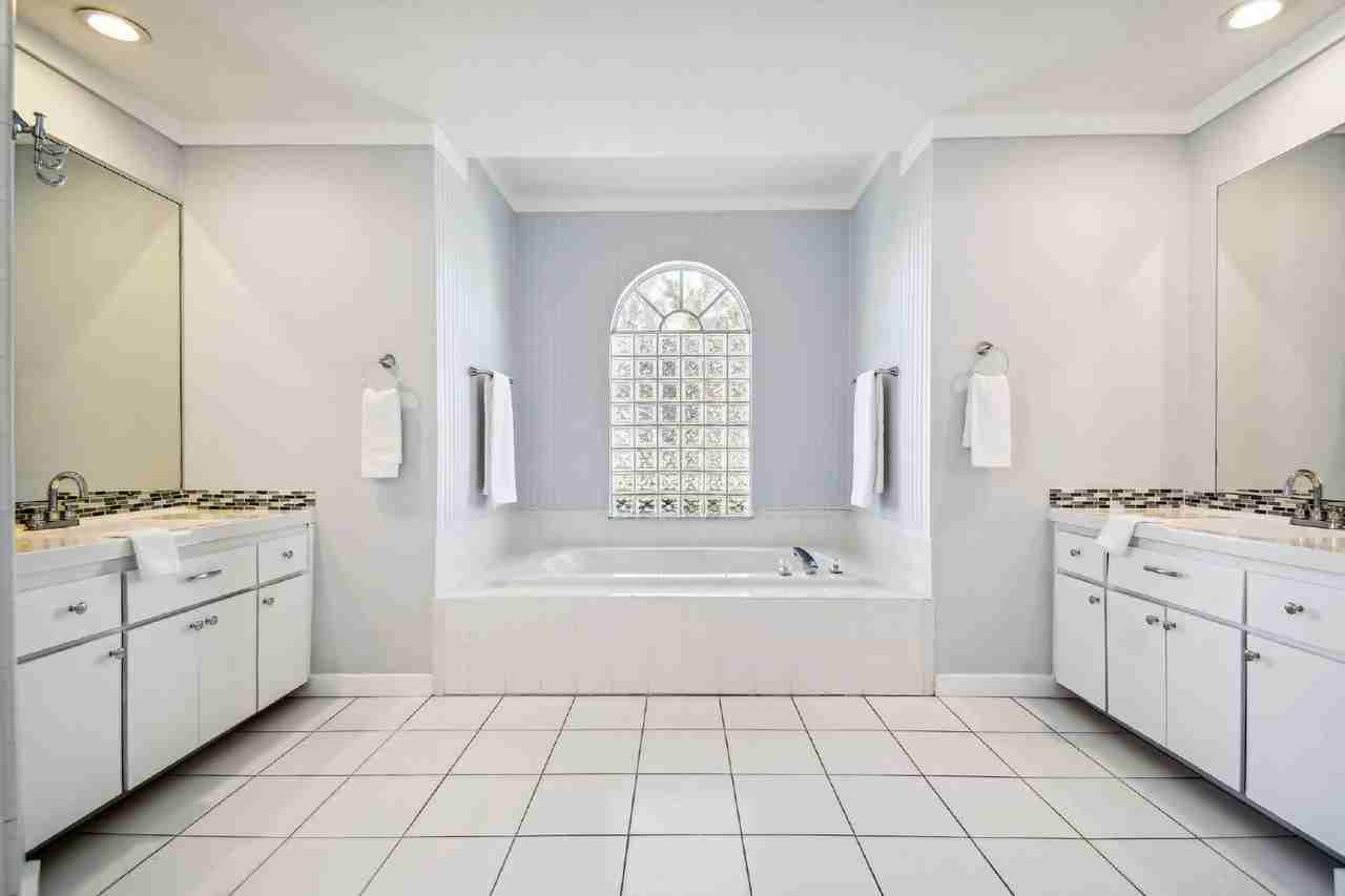 8430 Maybelle Dr - Photo 2 of 24