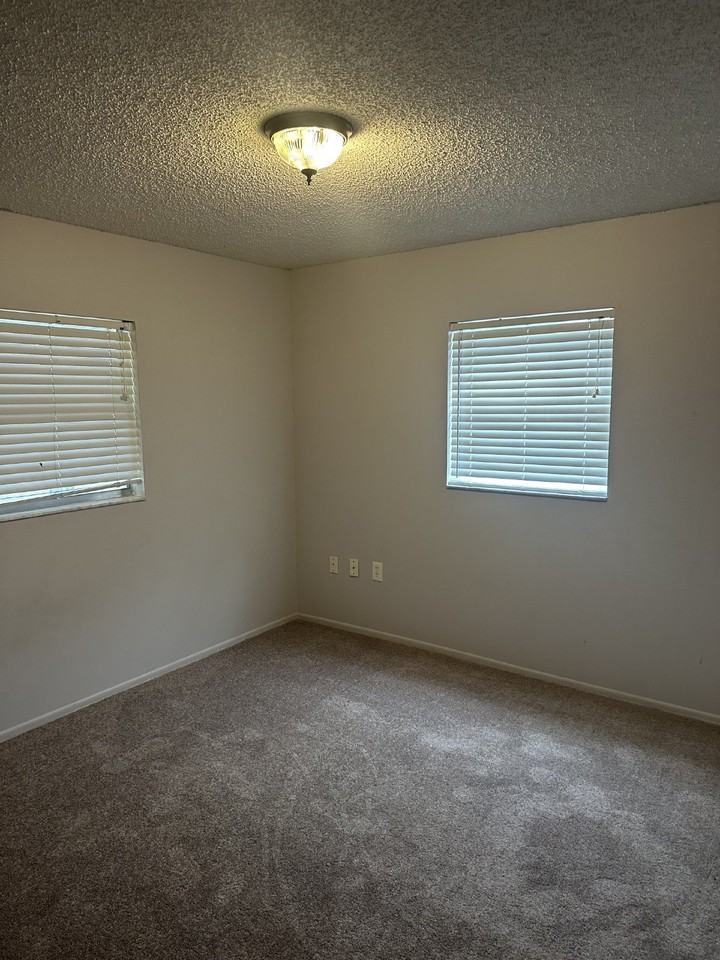 3475 Hartley Rd - Photo 5 of 9